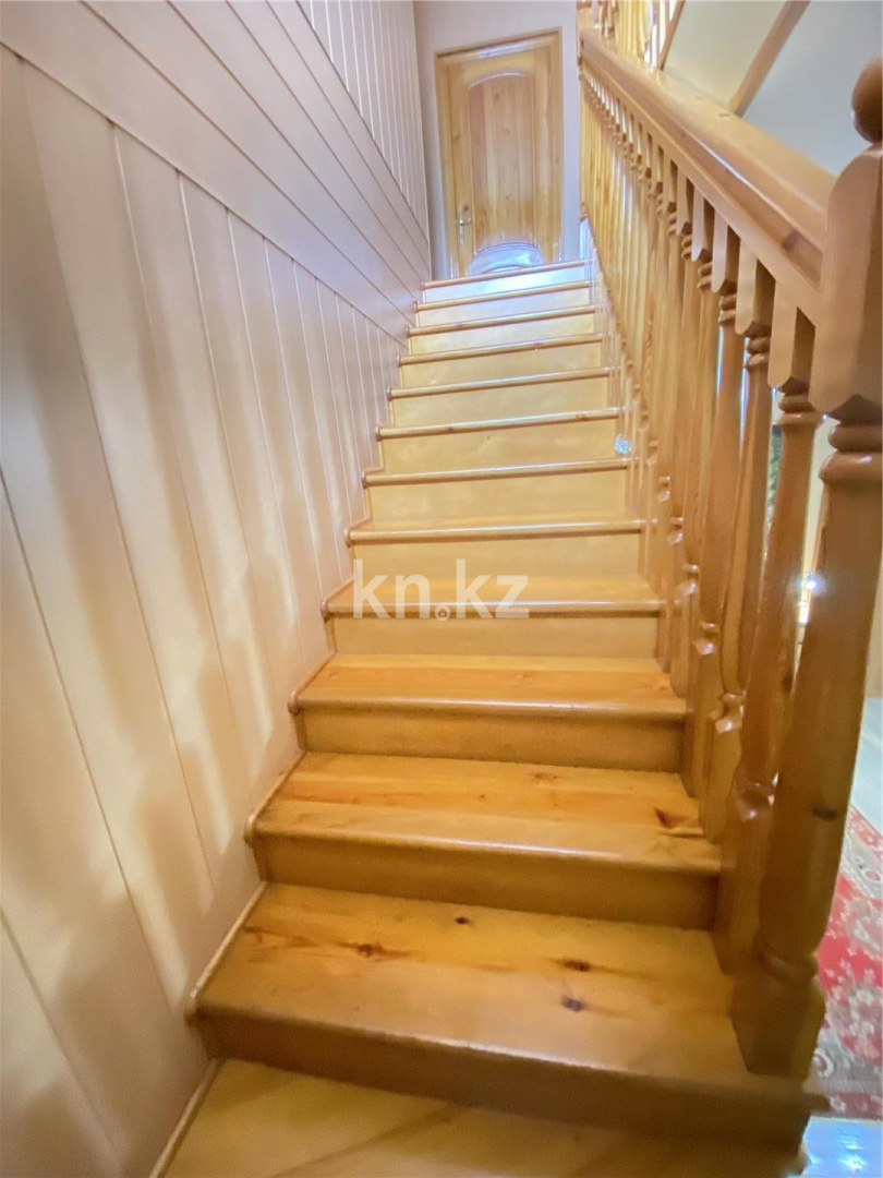 Продажа 7-комнатного дома, 372 м², ул. Аманжолова в Караганде - фото 20