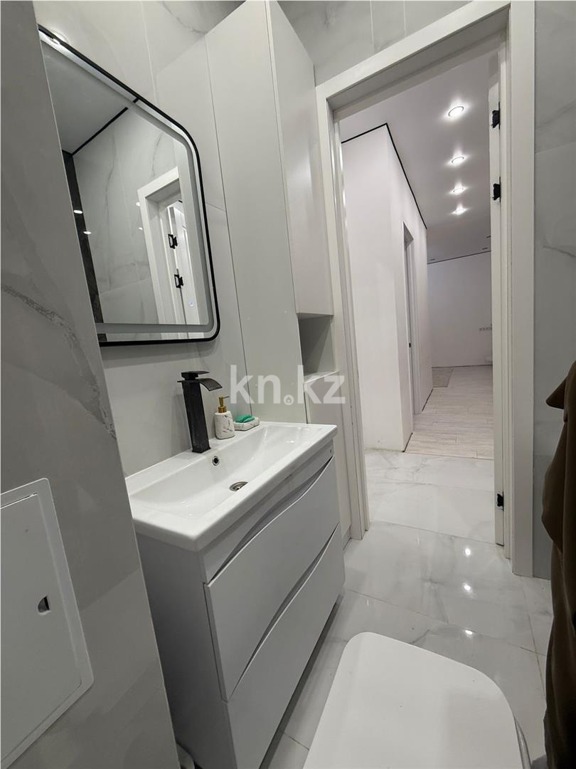 Продажа 2-комнатной квартиры, 58 м², ул. Е-181 в Астане - фото 10