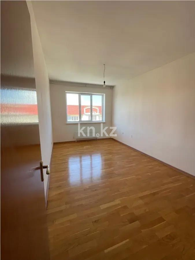 Продажа 4-комнатной квартиры, 138.6 м², мкр-н Думан-2, дом  9 в Алматы - фото 2