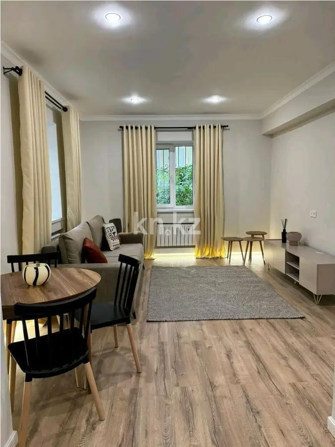Продажа 2-комнатной квартиры, 43 м², пр. Назарбаева, дом  241 - Продажа  двухкомнатных квартир в Алматы с фото фото 1 из 4