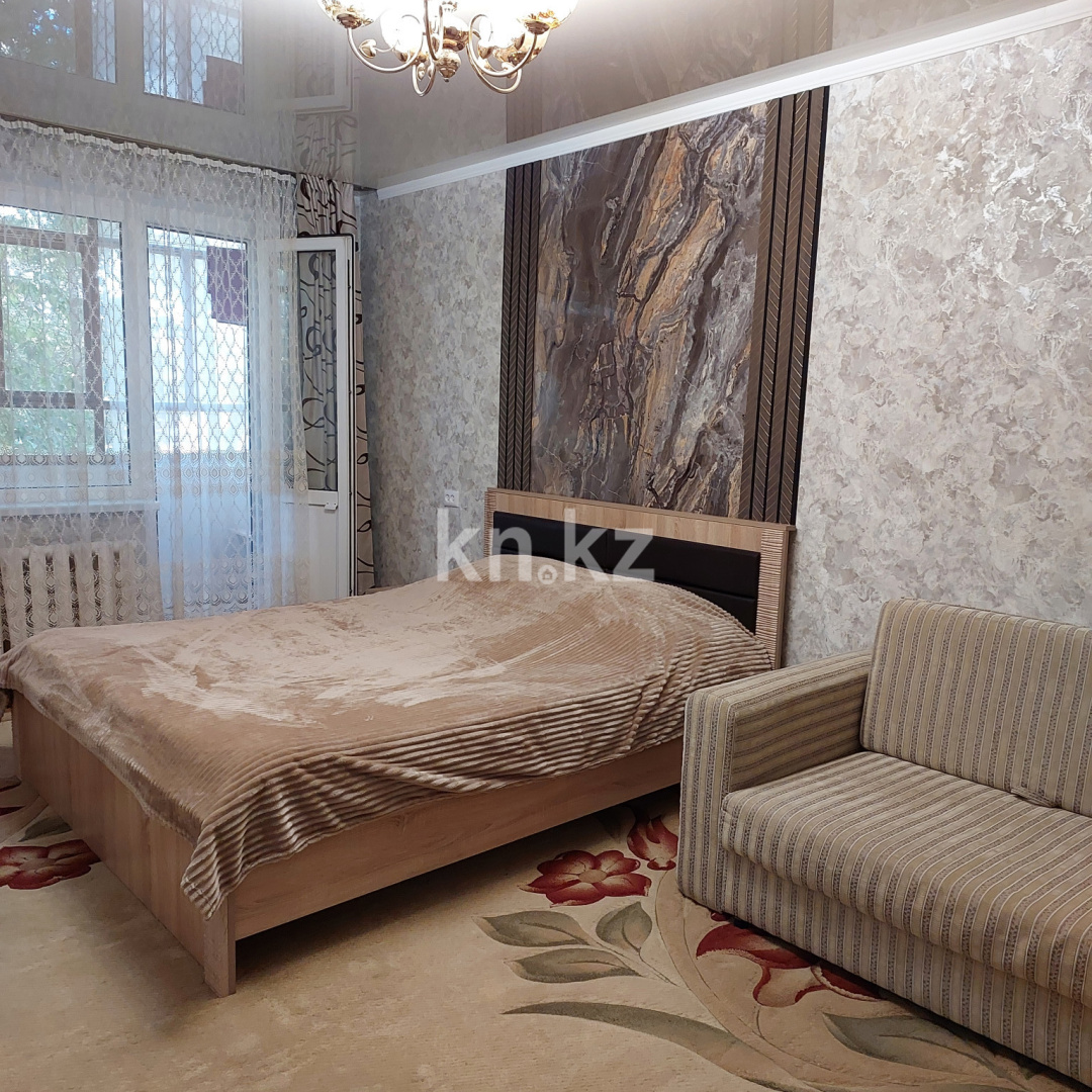 Аренда 1-комнатной квартиры посуточно, 35 м², ул. Мухита, дом  134 - Продажа и аренда недвижимости в Уральске фото 1 из 5