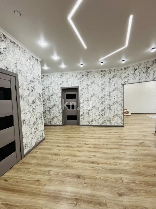 Продажа 4-комнатного дома, 130 м², ул. Короленко, дом  61 - Продажа домов, коттеджей в Уральске фото 2 из 10