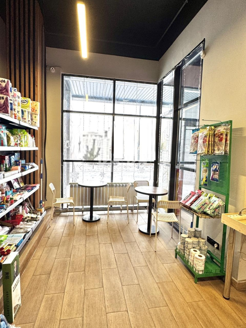 Продажа , 180 м², Нажимединова, дом  4 - Парк первого  президента - Продажа офисных и торговых помещений в Астане фото 2 из 20