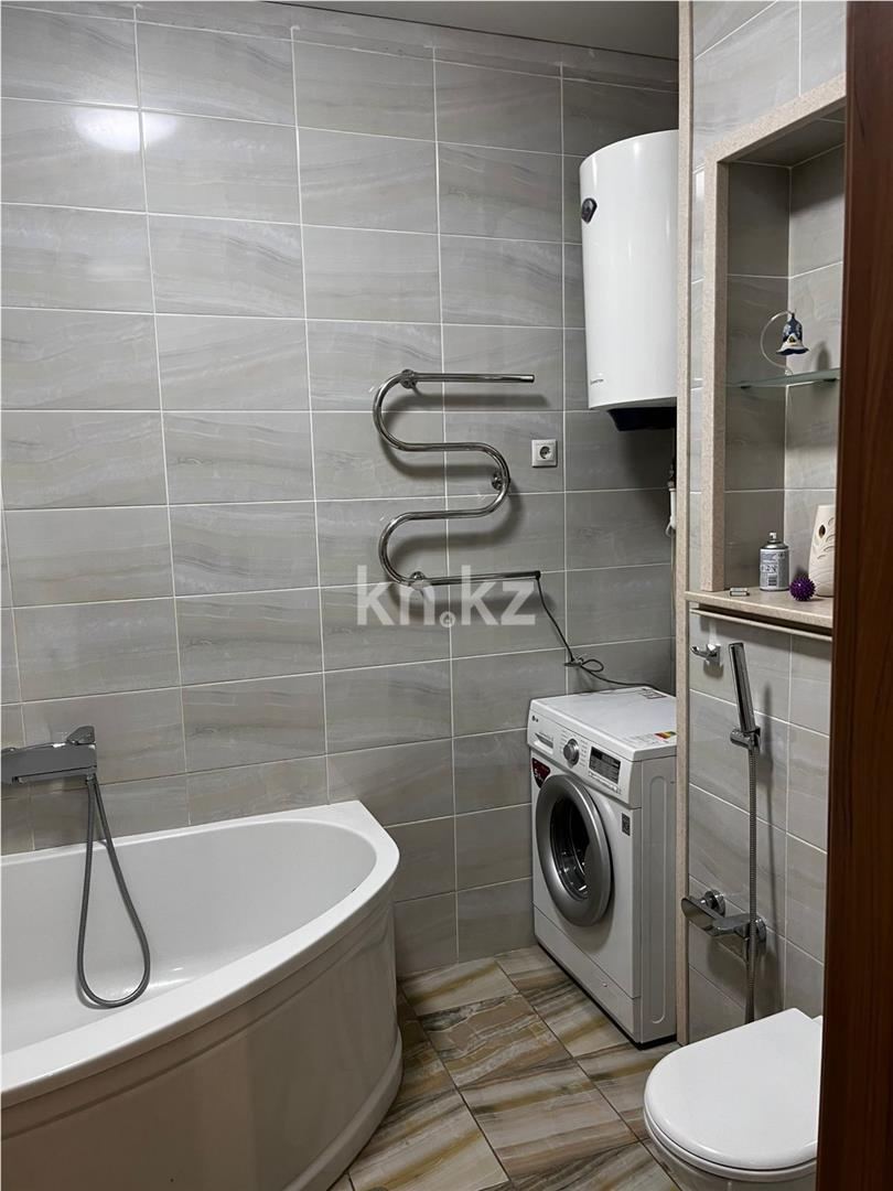 Продажа 3-комнатной квартиры, 90 м², ул. Ермекова - Продажа квартир в Караганде фото 14 из 15