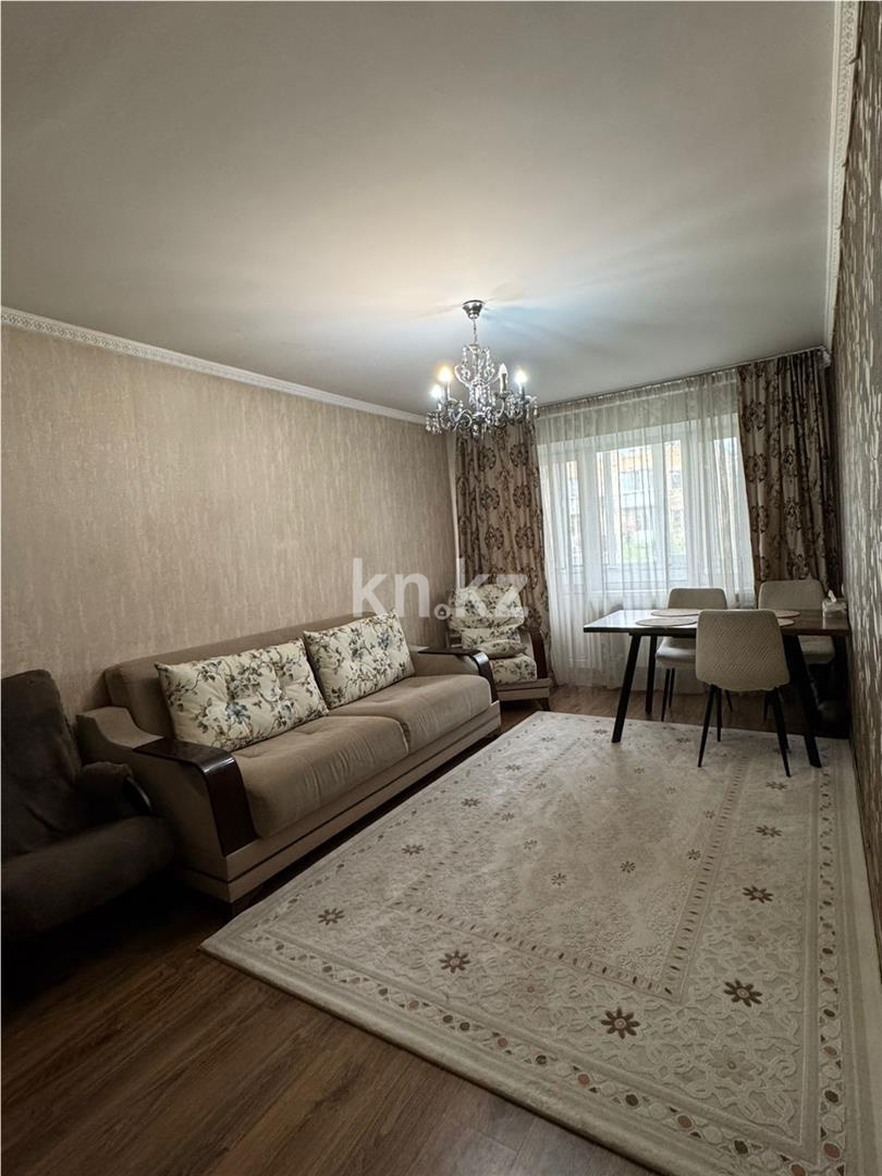 Продажа 3-комнатной квартиры, 62 м², ул. Алиханова, дом  36/2 - Продажа квартир в Караганде фото 1 из 14