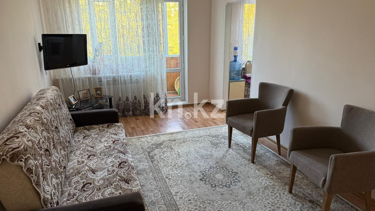 Продажа 3-комнатной квартиры, 64.4 м², ул. Дюсембекова, дом  57 - Продажа квартир в Караганде с фото фото 1 из 12