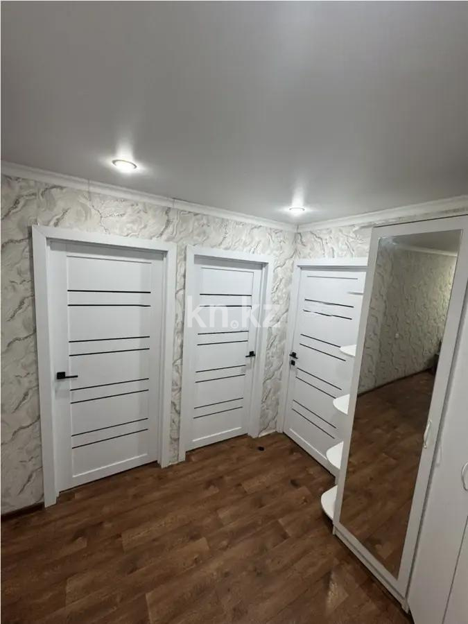 Продажа 3-комнатной квартиры, 62 м², мкр-н 11а, дом  14 в Караганде - фото 6