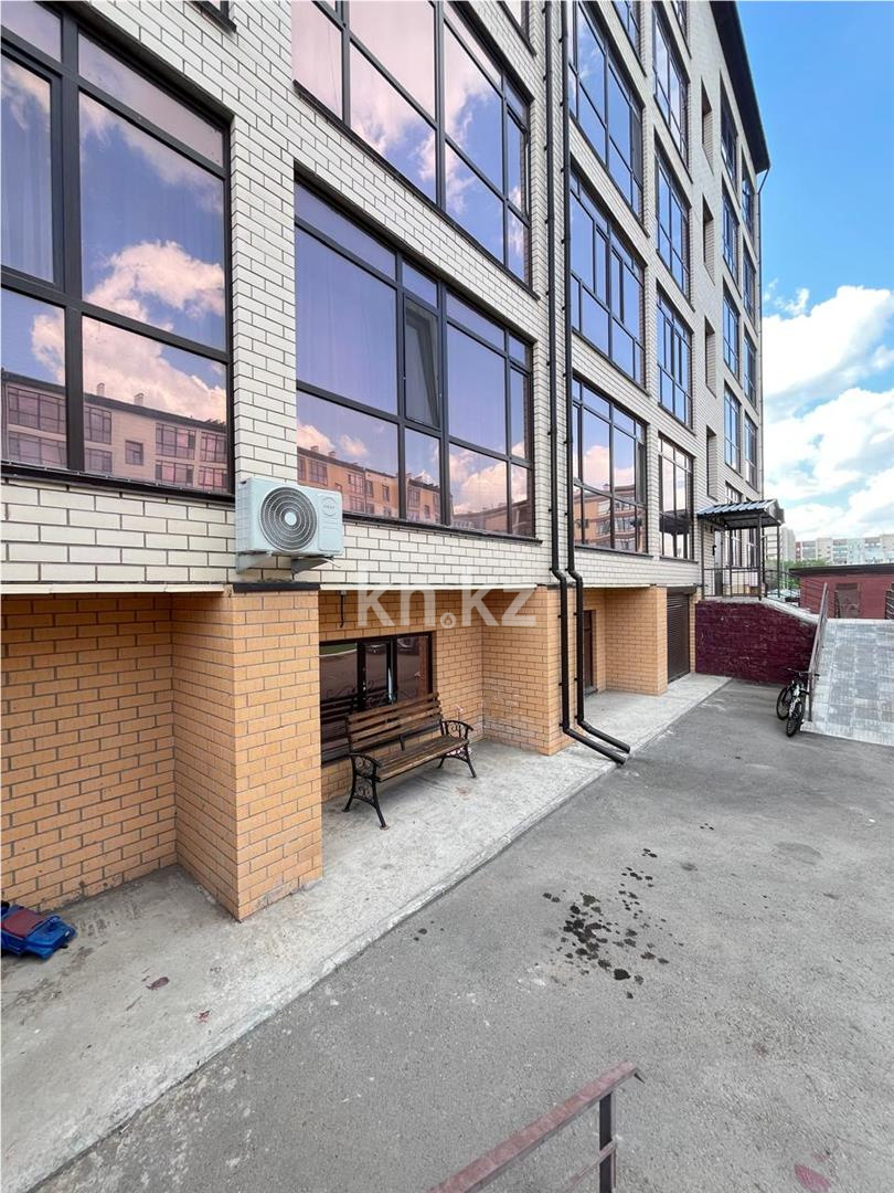 Продажа 2-комнатной квартиры, 70 м², ул. Муканова, дом  41/24 - Продажа  двухкомнатных квартир в Караганде фото 2 из 12