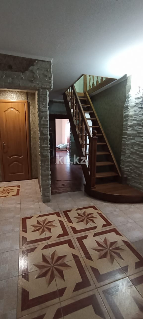 Продажа 6-комнатной квартиры, 147 м², мкр-н 4-й, дом  31 в Уральске - фото 5