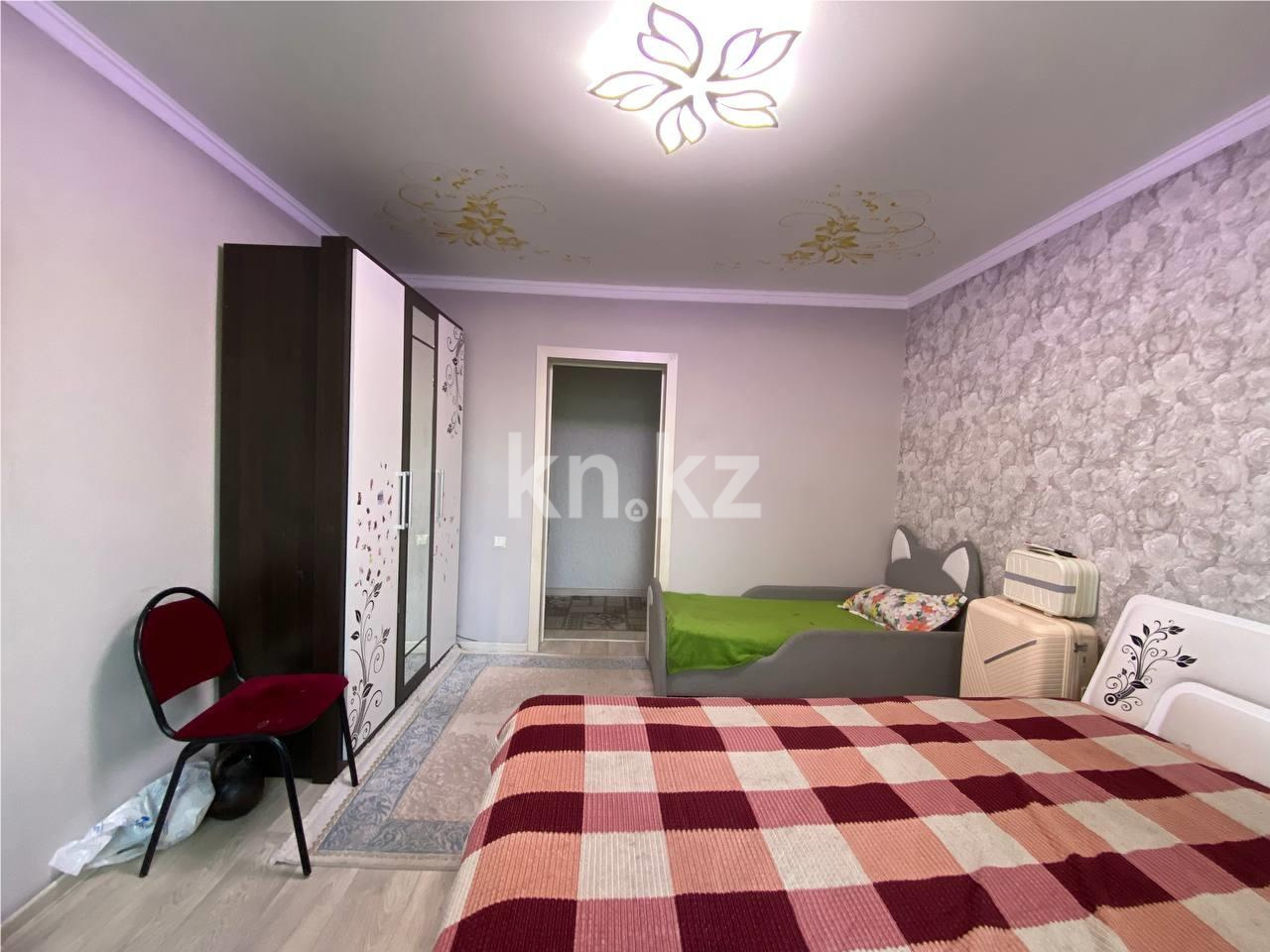 Продажа 3-комнатной квартиры, 76 м², ул. Дружбы, дом  126а в Караганде - фото 4