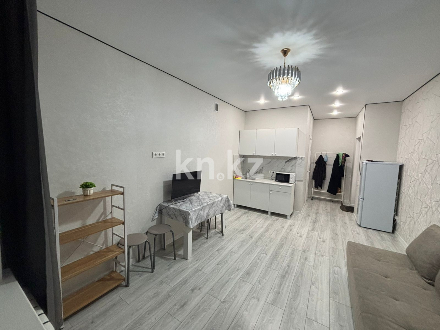 Аренда 1-комнатной квартиры, 27 м² - Аренда квартир помесячно в р-не Сарайшык Астаны фото 1 из 6