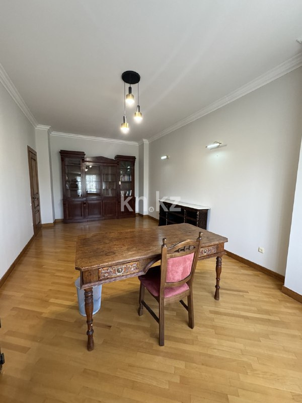 Продажа 7-комнатной квартиры, 385 м² - Продажа пятикомнатных и более квартир в Алматы фото 23 из 40