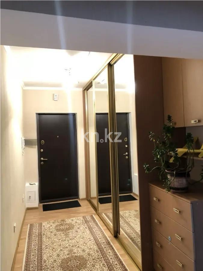 Продажа 1-комнатной квартиры, 50 м², ул. Аманжолова, дом  32 в Астане - фото 4