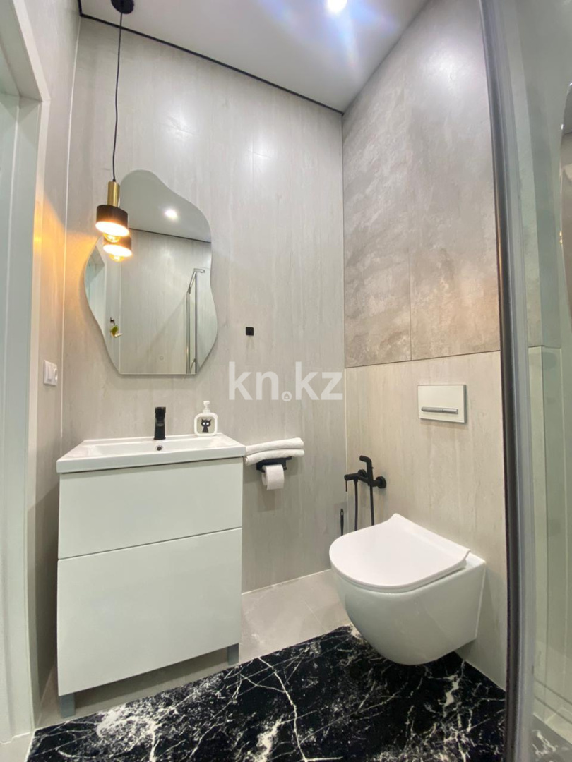 Продажа 2-комнатной квартиры, 44 м², пр. Шахтеров, дом  52б - Продажа квартир в Караганде с фото фото 12 из 16