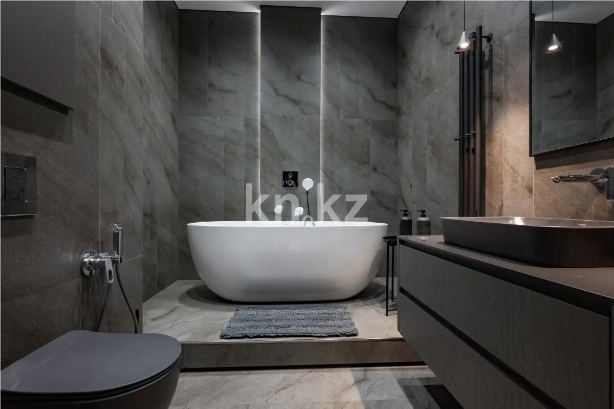 Продажа 3-комнатной квартиры, 130 м², ул. Аманжолова, дом  20 в Астане - фото 5