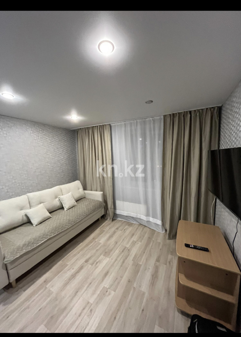 Аренда 1-комнатной квартиры, 38 м² в Астане
