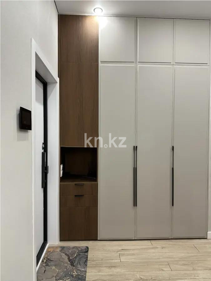 Продажа 2-комнатной квартиры, 55 м², ул. Керей, Жанибек хандар, дом  42 в Астане - фото 4