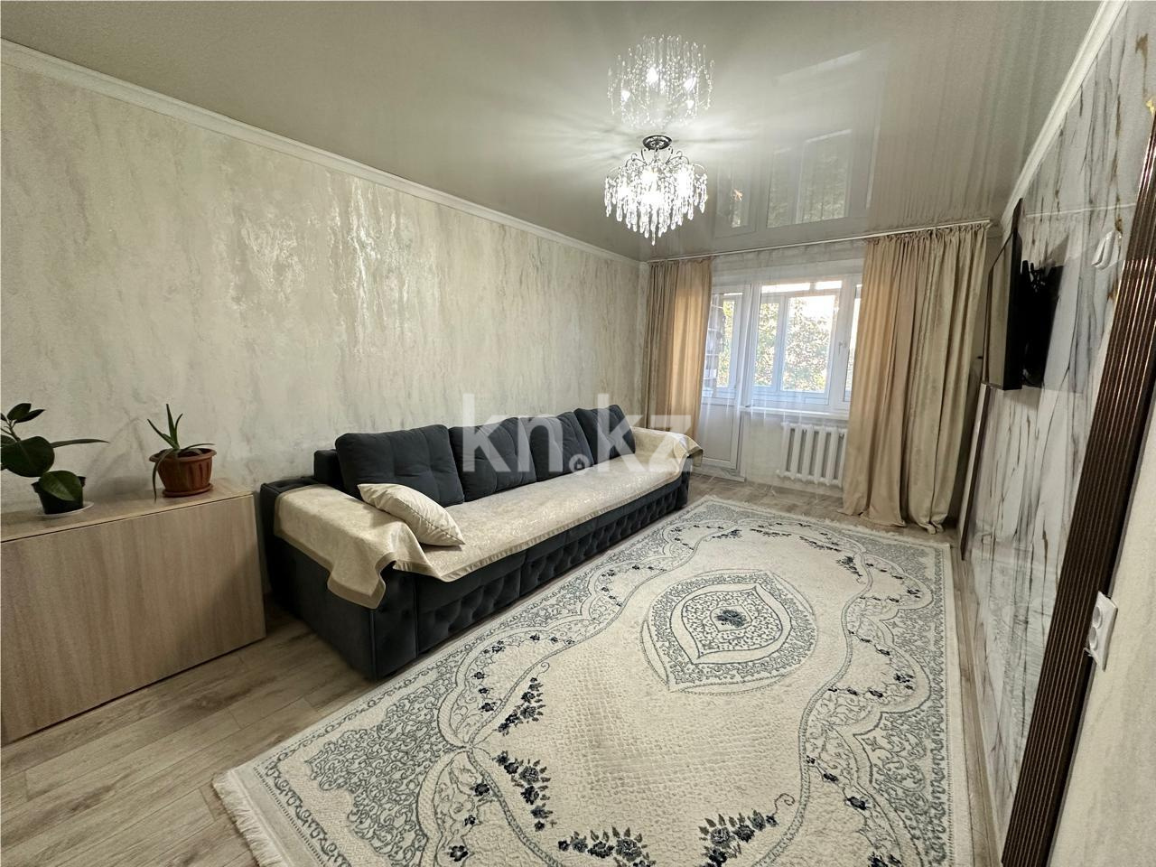 Продажа 3-комнатной квартиры, 62 м², мкр-н 11а - Продажа  трехкомнатных квартир в Караганде фото 1 из 14