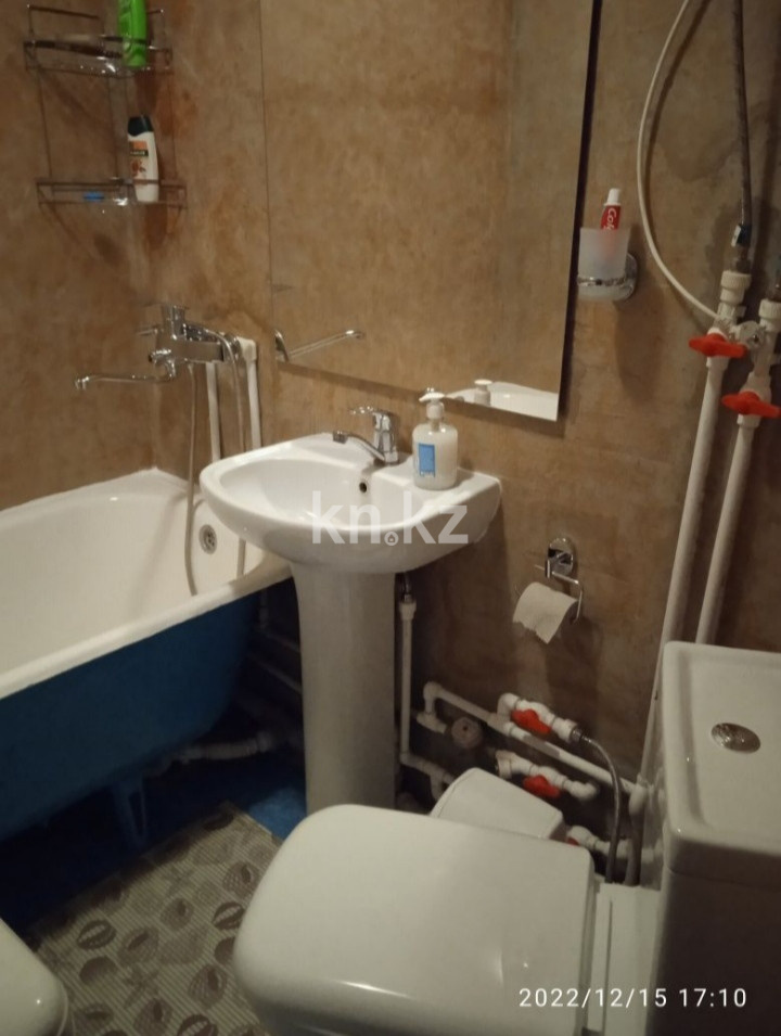 Аренда 1-комнатной квартиры посуточно, 36 м², пр. Республики, дом  69 - Аренда жилой и коммерческой недвижимости в Темиртау фото 5 из 8