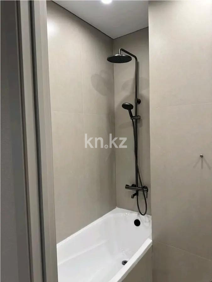 Продажа 2-комнатной квартиры, 67 м², пр. Аль-Фараби, дом  1а в Алматы - фото 2