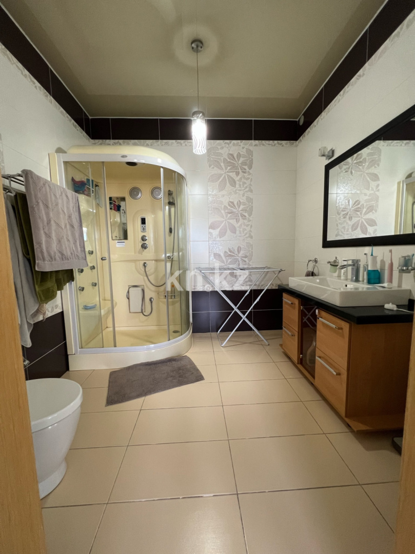 Продажа 7-комнатного дома, 474 м², ул. Комиссарова - Продажа домов и коттеджей в Караганде без посредников фото 26 из 40