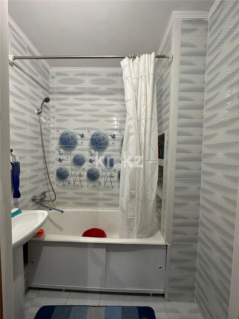 Продажа 4-комнатной квартиры, 79 м², пр. Шахтеров - Продажа  четырехкомнатных квартир в Караганде фото 11 из 16