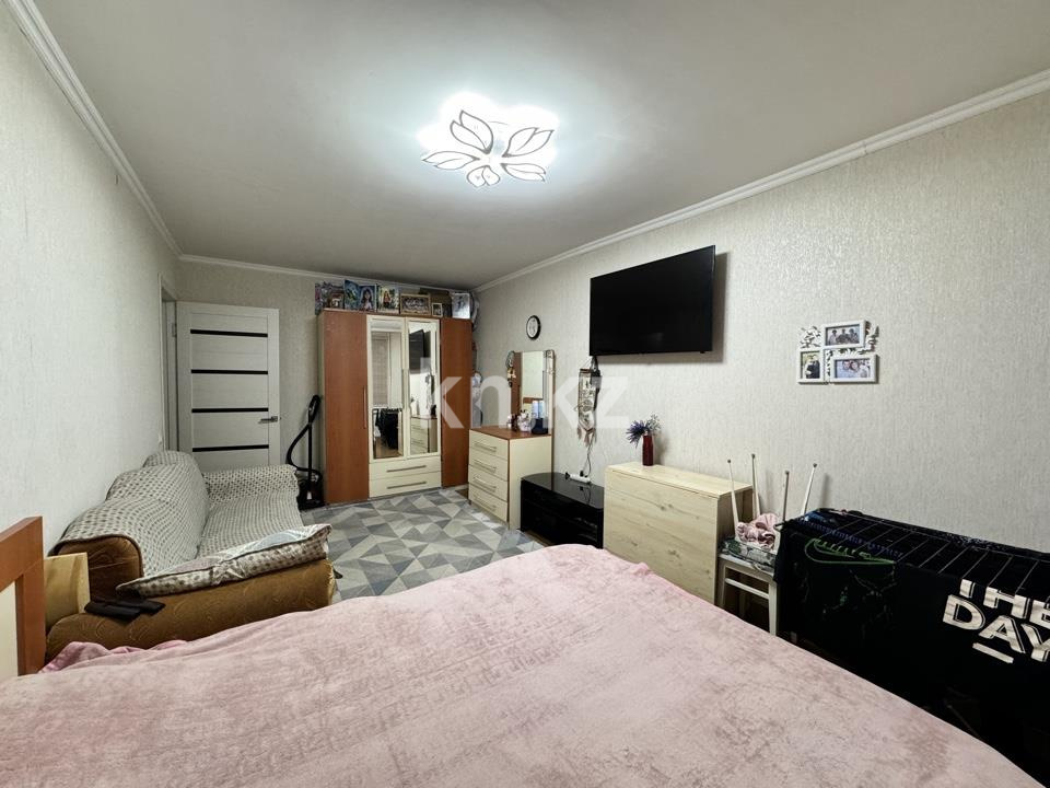 Продажа 2-комнатной квартиры, 42 м², мкр-н 12 в Караганде - фото 4