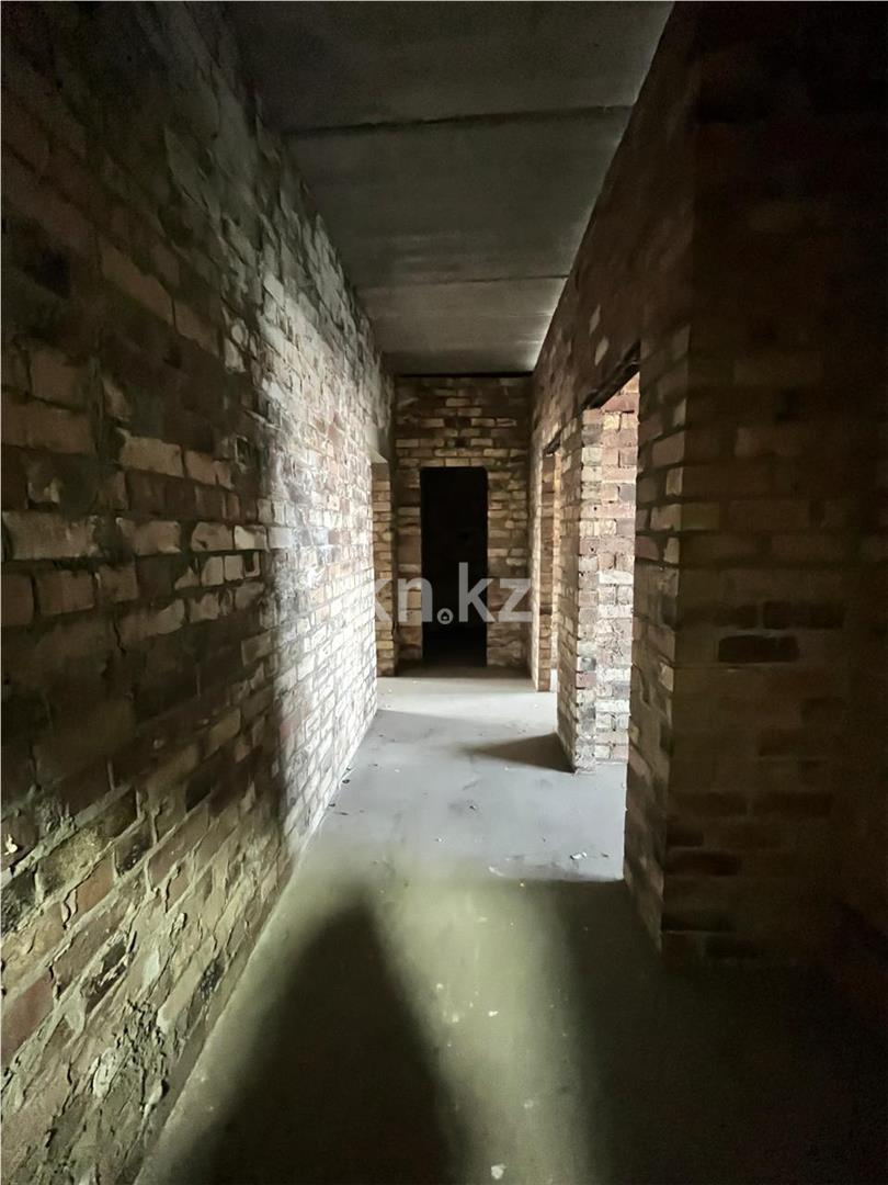 Продажа 2-комнатной квартиры, 70 м², ул. Муканова, дом  41/24 - Продажа  двухкомнатных квартир в Караганде фото 6 из 12