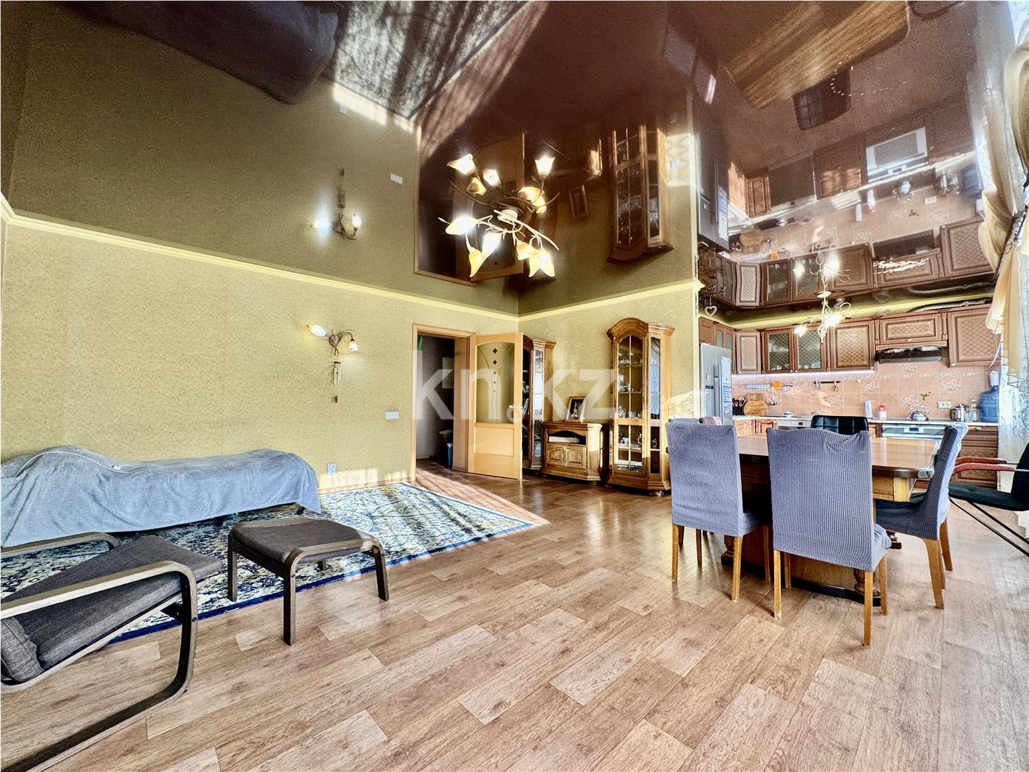 Продажа 3-комнатной квартиры, 93 м², ул. Гоголя, дом  46/3 - Продажа квартир в Караганде фото 6 из 40