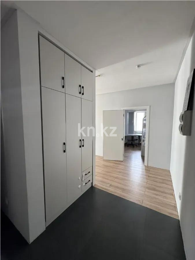 Продажа 3-комнатной квартиры, 70.4 м² в Алматы - фото 6