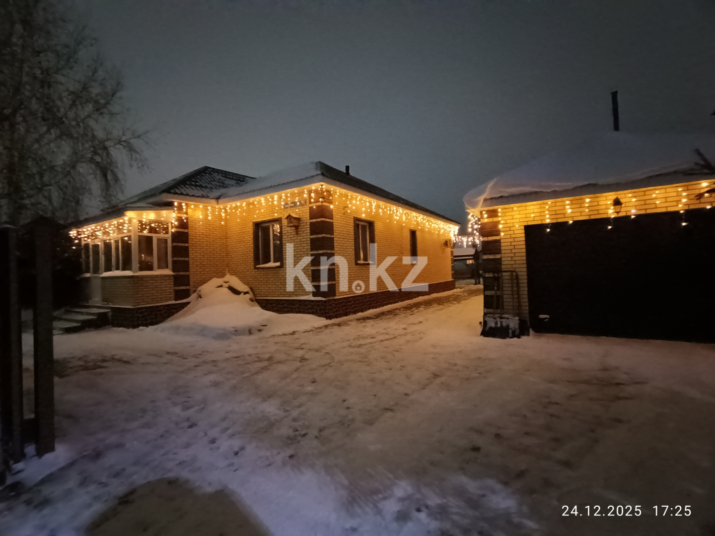 Продажа 4-комнатного дома, 142 м², Шырак, дом  4 - ул. Аль-Фараби - Продажа домов и коттеджей в Астане фото 1 из 36