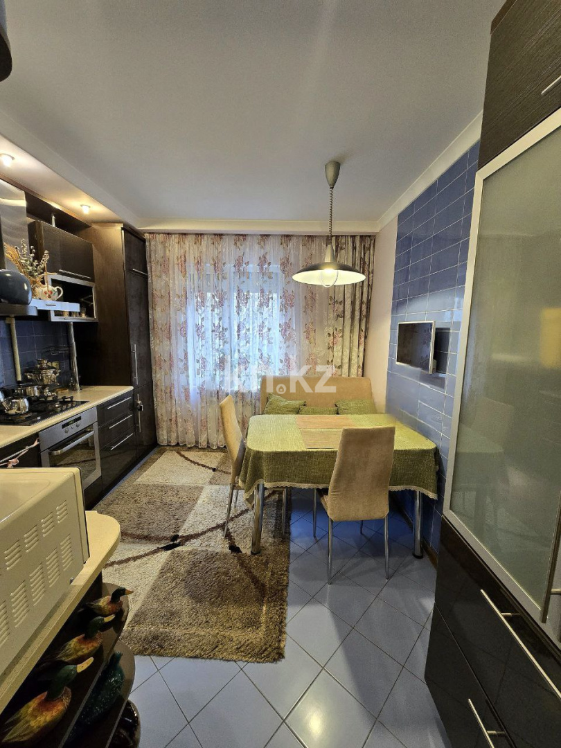 Продажа 4-комнатной квартиры, 80 м², ул. Жандосова - Продажа квартир в Алматы фото 6 из 22