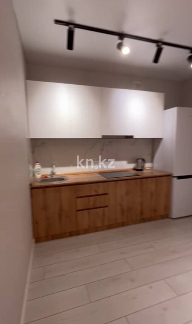 Аренда 1-комнатной квартиры, 48 м² в Астане