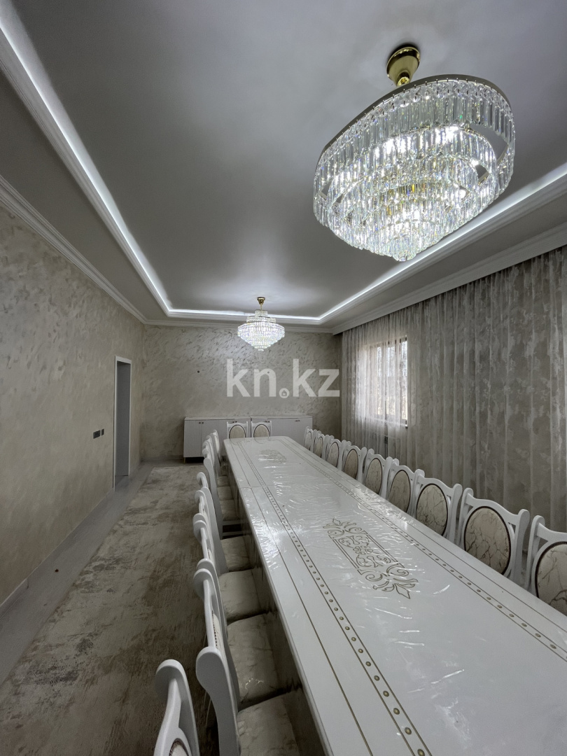 Продажа 8-комнатного дома, 300 м² - Продажа домов, коттеджей в Енбекшинском р-не Шымкента фото 12 из 27
