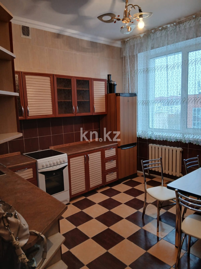 Аренда 2-комнатной квартиры, 56 м², ул. Сейфуллина, дом  8 - пр. Абая - Аренда квартир помесячно в Астане с фото фото 1 из 7