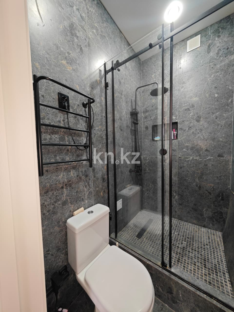 Продажа 4-комнатной квартиры, 120 м², пр. Шахтеров, дом  73/1 в Караганде - фото 9