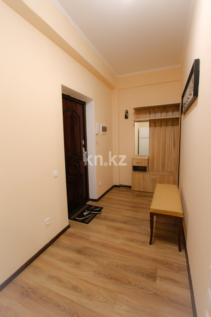 Аренда 1-комнатной квартиры посуточно, 38 м², ул. Казыбек би, дом  125/3 - ул. Досмухамедова - Аренда квартир помесячно в Казахстане фото 3 из 9