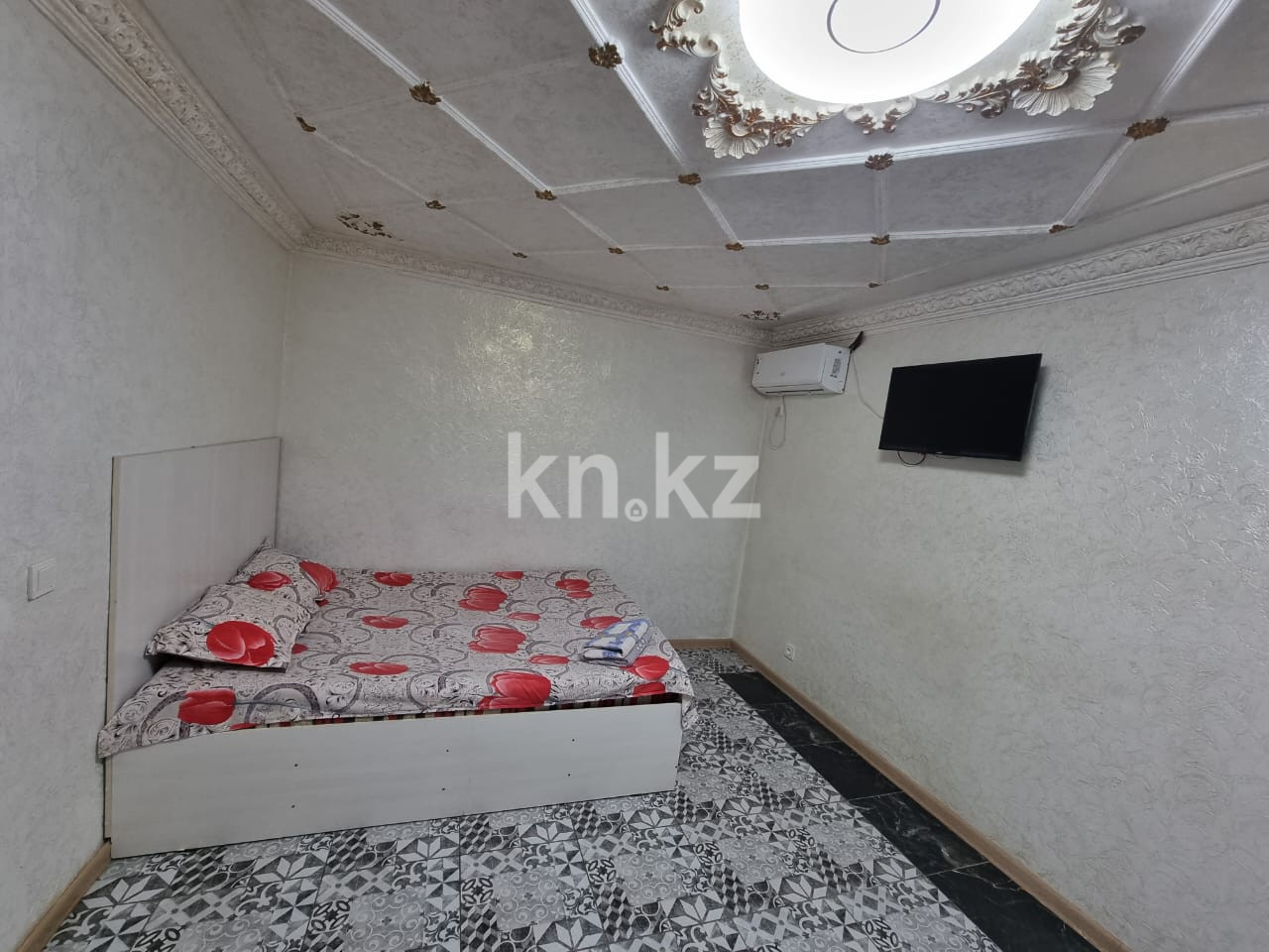 Аренда 1-комнатной квартиры посуточно, 29 м², ул. Айманова, дом  129 - пр. Абая - Аренда  однокомнатных квартир посуточно в Алматы фото 1 из 4