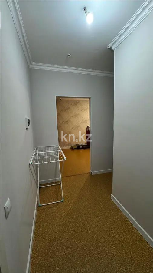 Продажа 1-комнатной квартиры, 38 м², пр. Абылай хана, дом  5/3 в Астане - фото 4