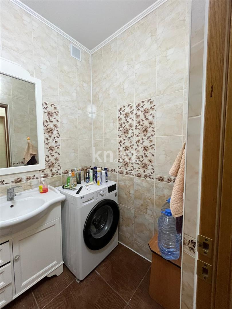 Продажа 3-комнатной квартиры, 75 м², ул. Жамбыла - Продажа квартир в Караганде фото 15 из 16