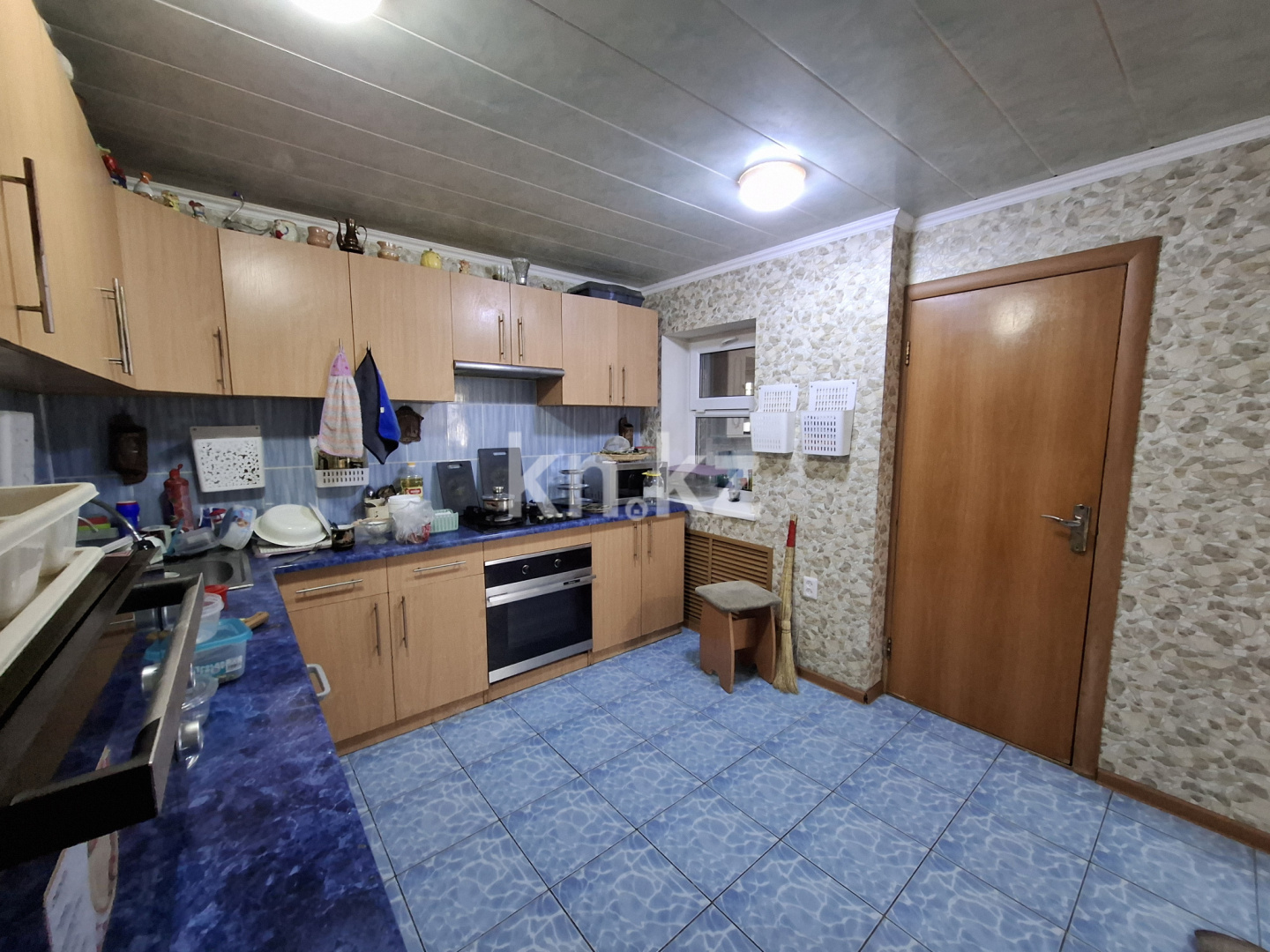 Продажа 4-комнатного дома, 65.9 м², ул. Энгельса - Продажа квартир в Караганде фото 1 из 13