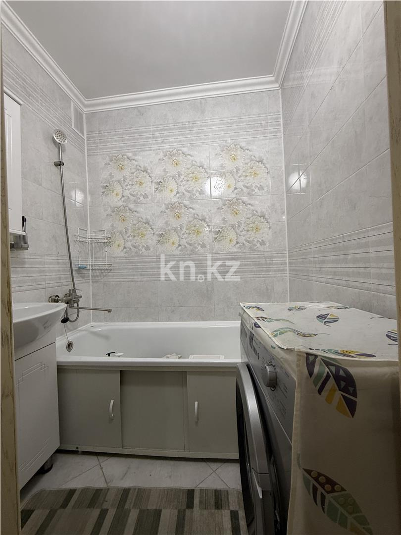 Продажа 3-комнатной квартиры, 67 м², ул. Сатыбалдина, дом  29 в Караганде - фото 16