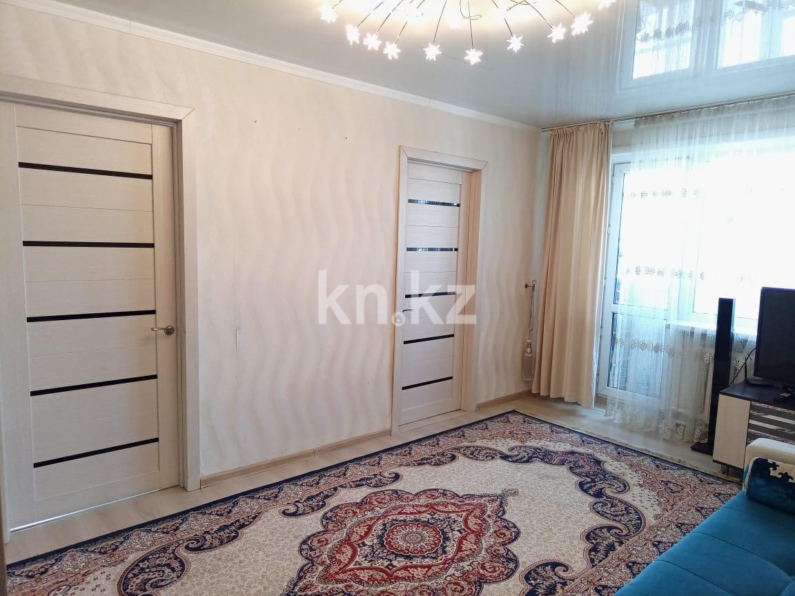 Продажа 3-комнатной квартиры, 48 м², мкр-н 17 - Продажа квартир в Караганде фото 2 из 16