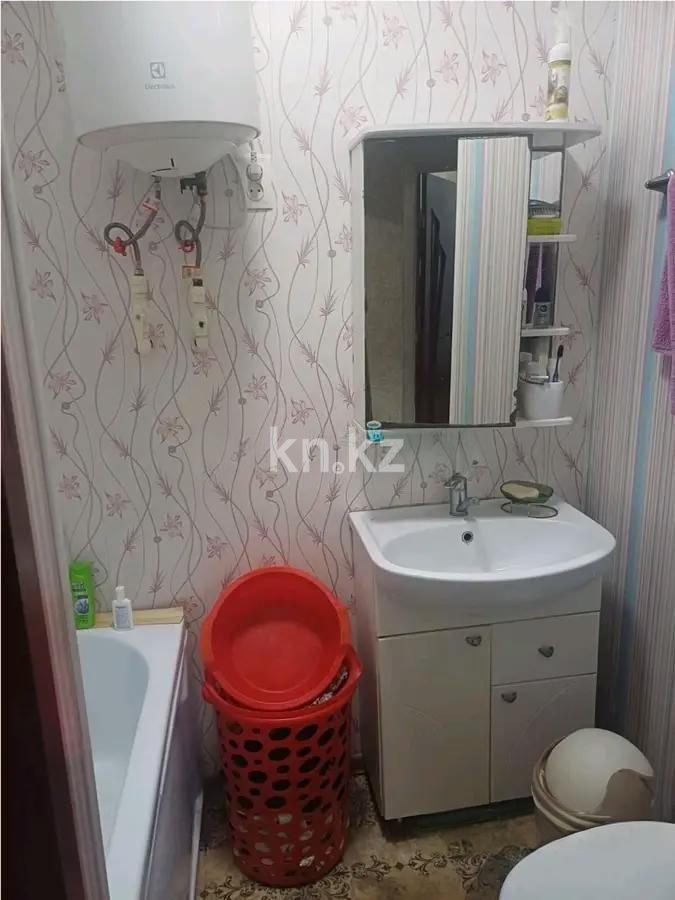 Продажа 2-комнатной квартиры, 63 м², ул. Пристанционная, дом  48 в Караганде - фото 4