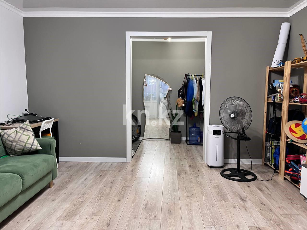 Продажа 2-комнатной квартиры, 59 м², ул. Ермекова - Продажа  двухкомнатных квартир в Караганде фото 4 из 20