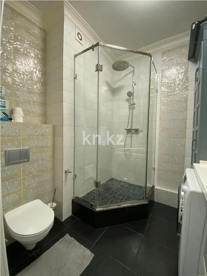 Продажа 2-комнатной квартиры, 63 м², ул. Омаровой, дом  25/1 в Алматы - фото 3