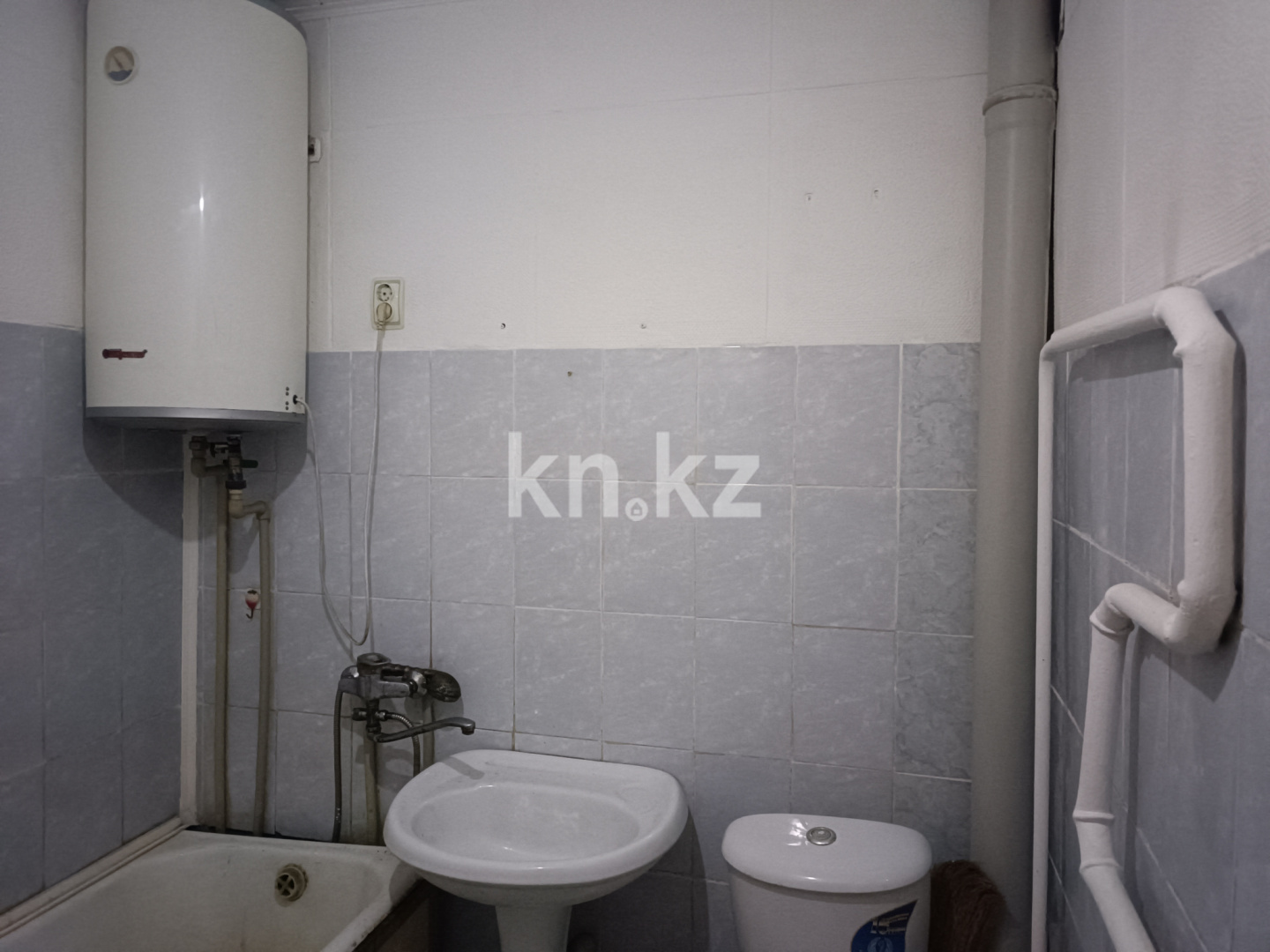 Продажа 1-комнатной квартиры, 32.2 м², мкр-н 22, дом  28 - Продажа  однокомнатных квартир в Караганде с фото фото 3 из 4