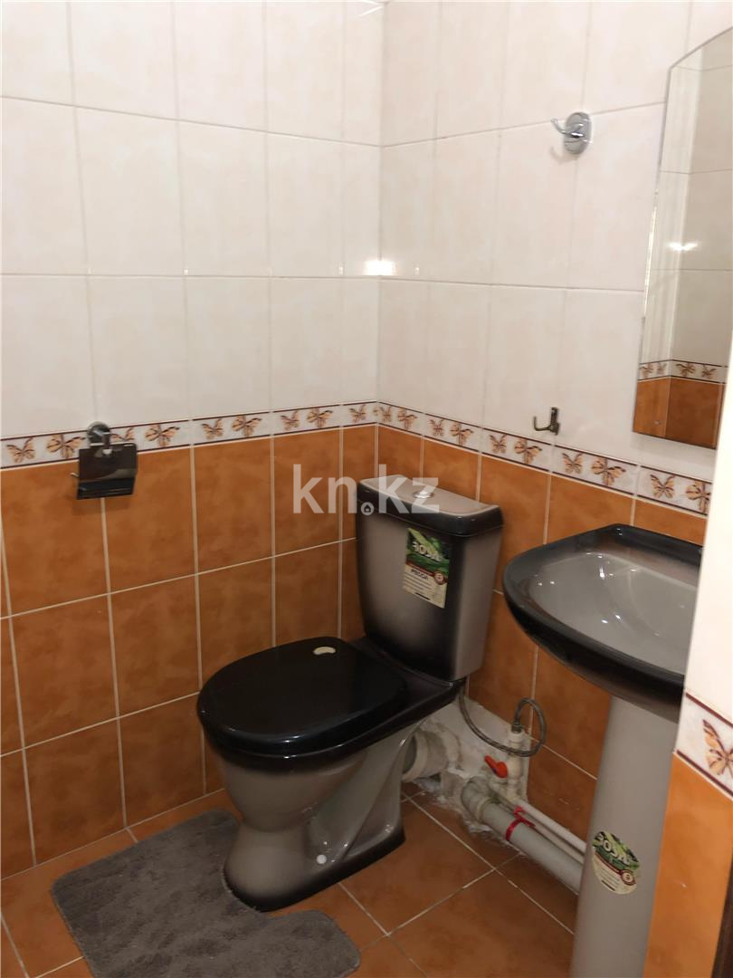 Продажа 3-комнатной квартиры, 87 м², ул. Ермекова в Караганде - фото 8