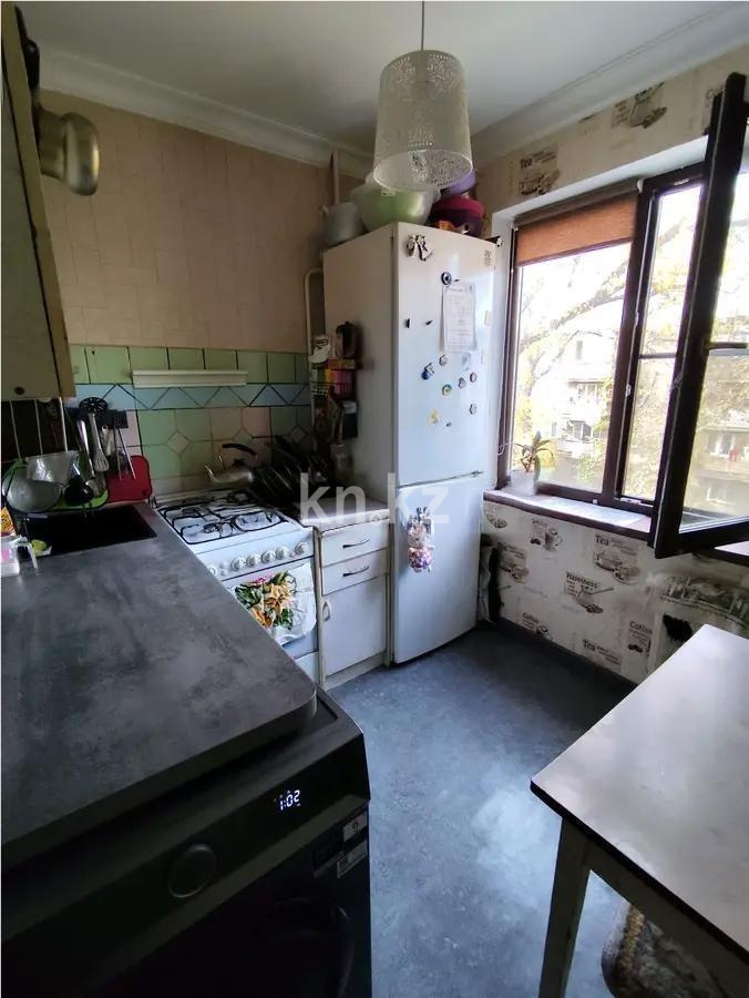 Продажа 3-комнатной квартиры, 59 м², мкр-н 6, дом  45 в Алматы - фото 3