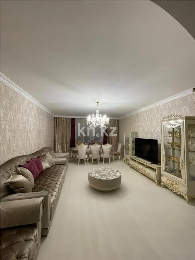 Продажа 4-комнатной квартиры, 155 м², ул. Сауран, дом  18 в Астане
